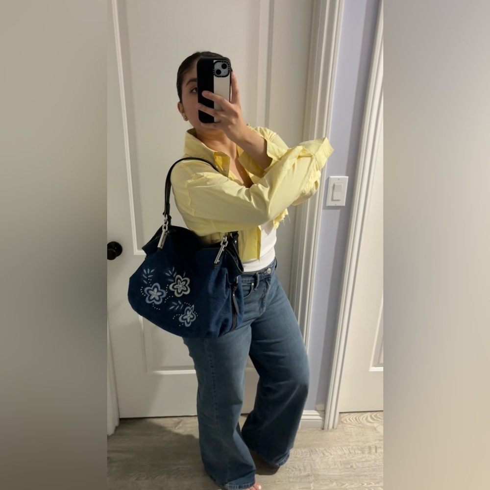 🍎🍎SOLD🍎🍎Y2K Denim Embroidered Floral Shoulder Bag Boho 2000s Blue Jean Purse - Picture 2 of 7